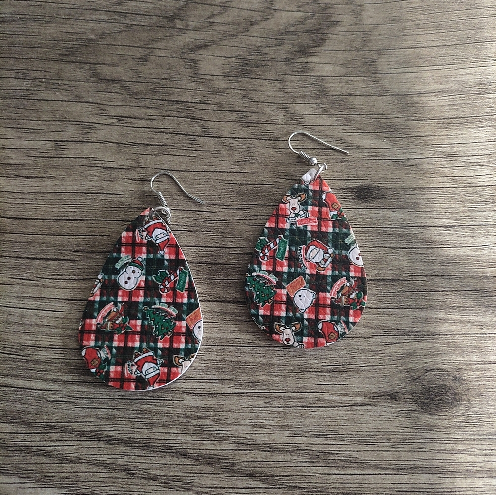 NWT Christmas Faux Leather Earrings